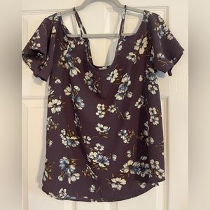 Stitch Fix Kaileigh Cold Shoulder Top NWT Size Medium